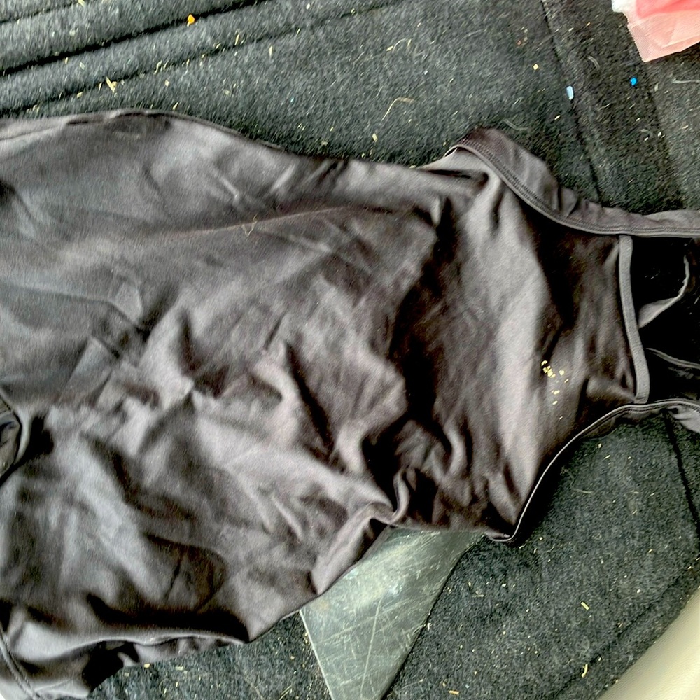 Gymnastic suit